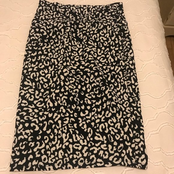 LuLaRoe Dresses & Skirts - LuLaRoe Pencil Skirt